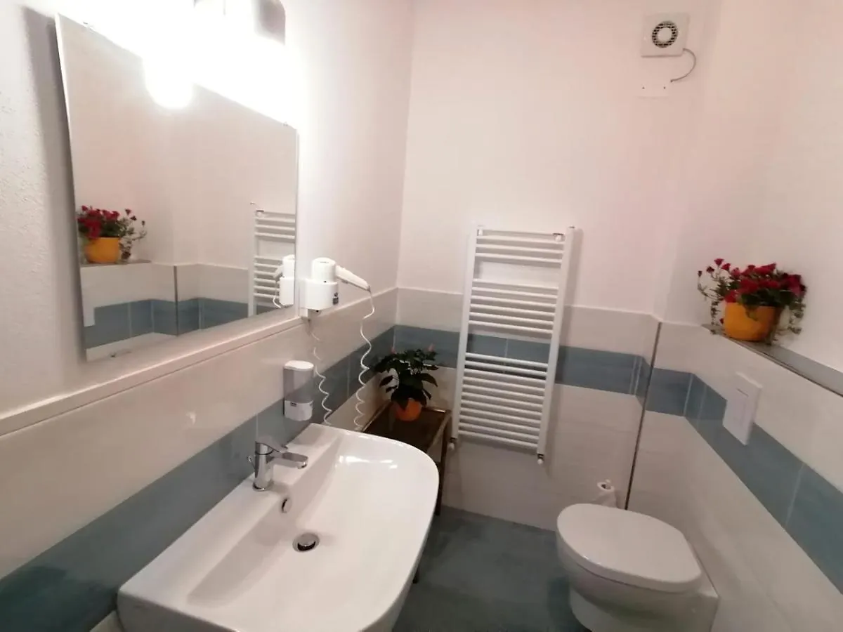 Casa Doina Airport Apartment Pisa