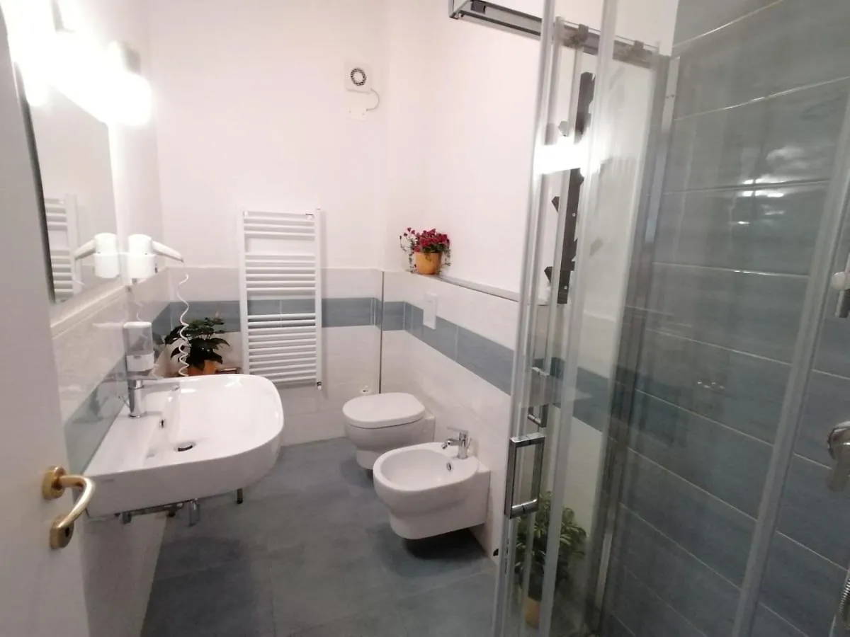 Casa Doina Airport Apartment Pisa